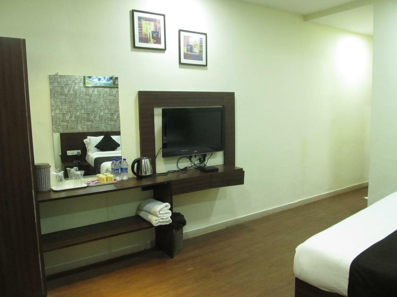 Hotel Sea Rock Villa Daman Exterior foto